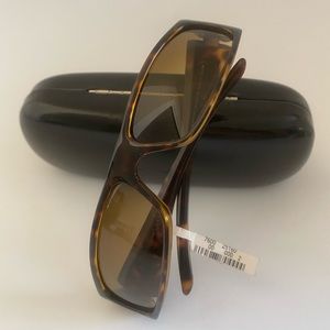 Gucci Style 2516/S Designer Sunglasses